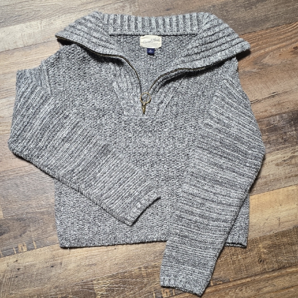 Gray Zippered Women's Sweater